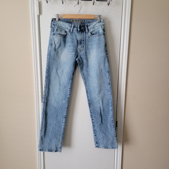 American Eagle Original Straight Leg Jeans - Picture 1 of 12